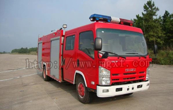 3000 литрийн хөнгөн даацын усны автоцистерн/хөөсөрдөг галын машин